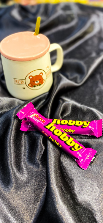 شکلات مغز فندق هوبی