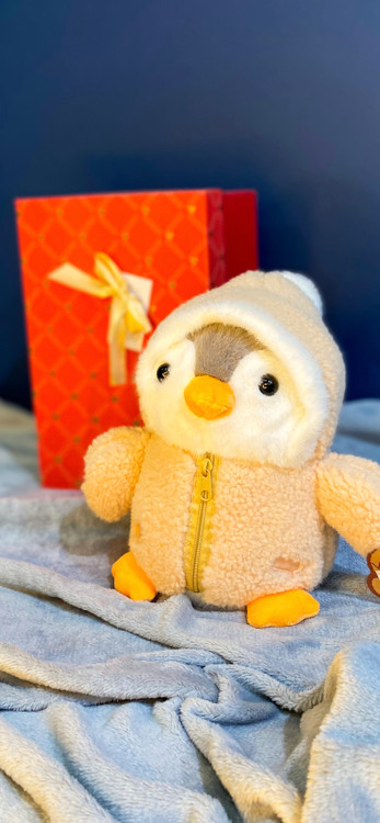 خرید عروسک دخترونه پنگوئن