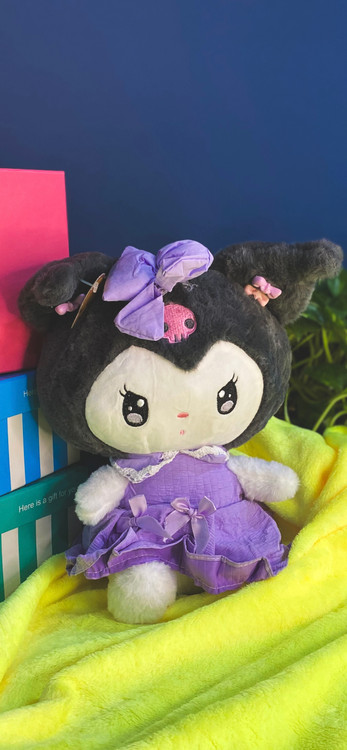 عروسک کرومی با لباس بنفش