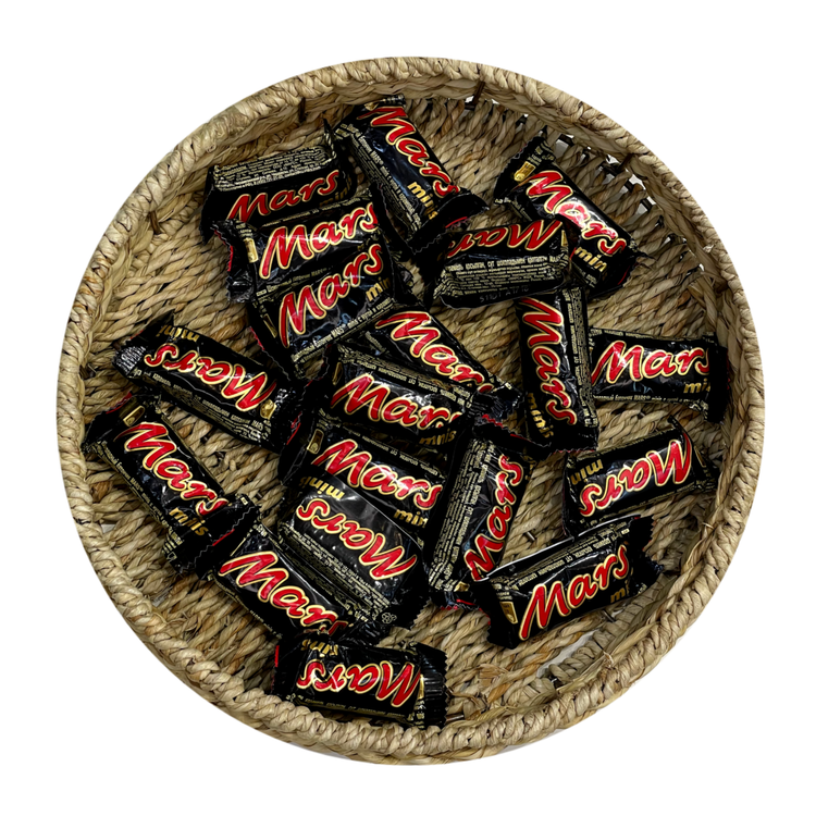 پذیرایی لاکچری با شکلات مارس اصل