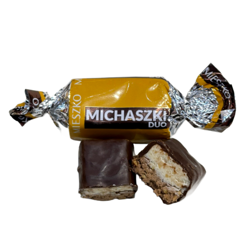 خرید شکلات با کرم شکلات و بادام زمینی و نوقا میشکو