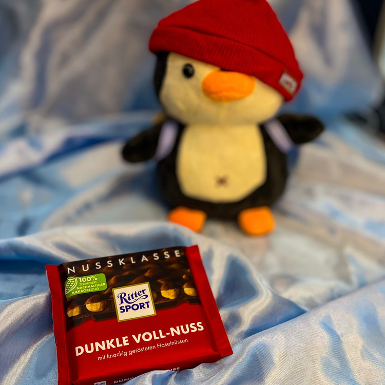 شکلات با مغز فندق کامل ریتر اسپورت ساخت آلمان