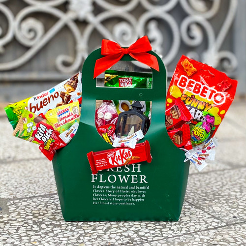 پک شکلات هدیه با اکسسوری