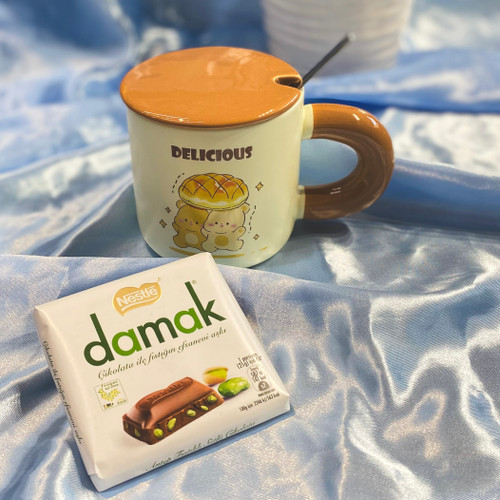 شکلات تابلت با مغز پسته داماک