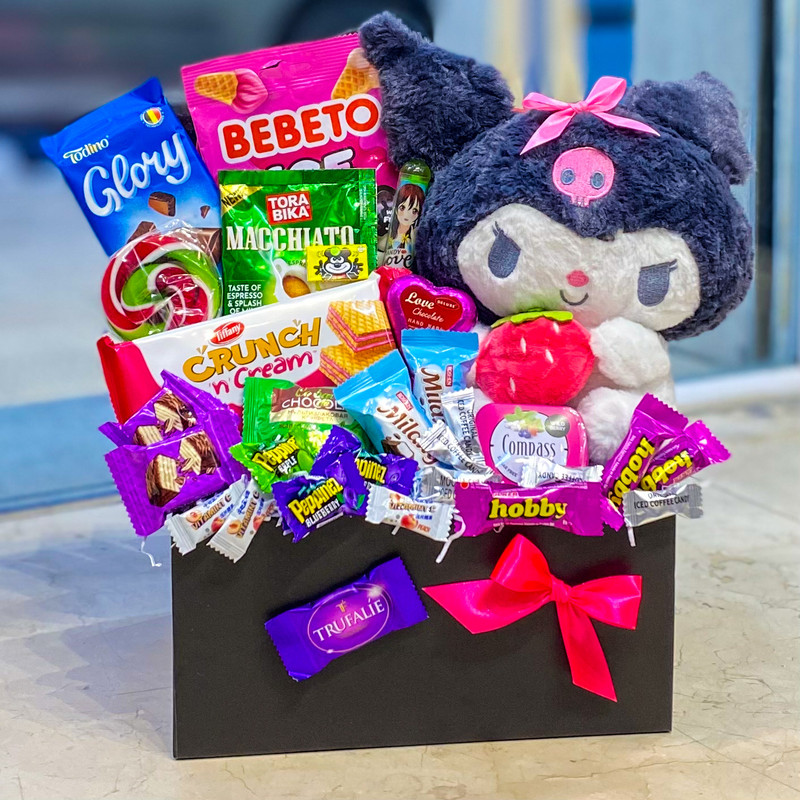 پک شکلات هدیه با عروسک و رنگ صورتی