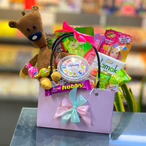 عروسک تدی با پک هدیه برای روز دختر
