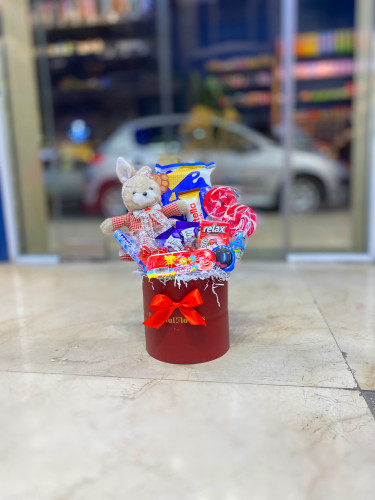 پک هدیه شکلات خارجی با عروسک